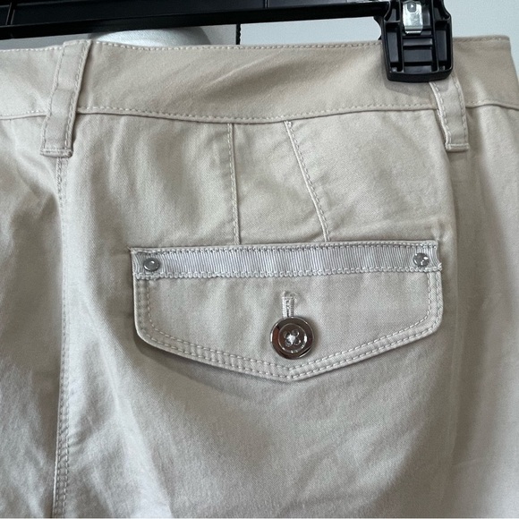 White House Black Market Pants in neutral color size 4 tabbed pockets - Picture 7 of 14